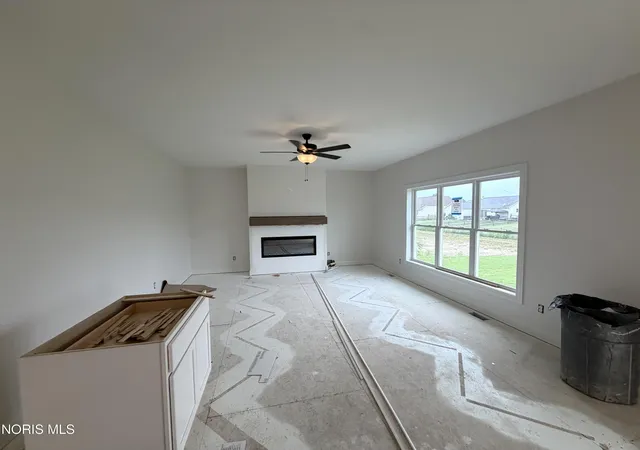 2nd image of 5045 Magnolia Dr, Oregon, OH 43616 | MLS# 10009693