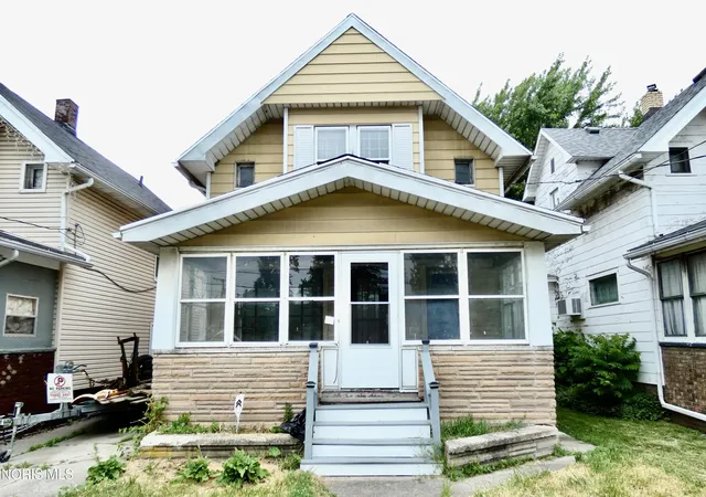 Photo 1 of Single family home for sale at 2803 Chase St, Toledo, OH 43611 | MLS# 10009709 | Listing updated on 2026-09-04
