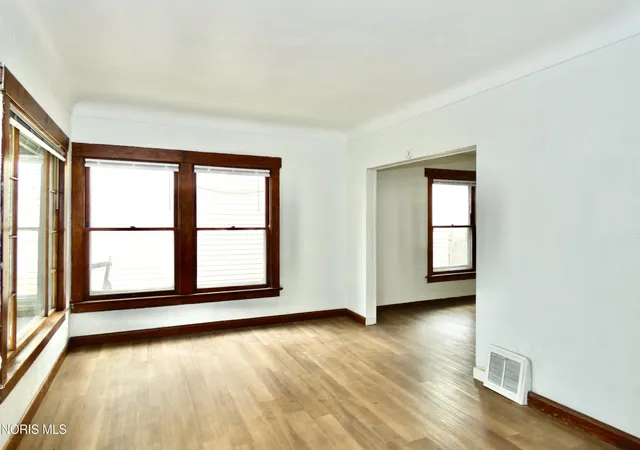 Photo 2 of Single family home for sale at 2803 Chase St, Toledo, OH 43611 | MLS# 10009709 | Listing updated on 2026-09-04