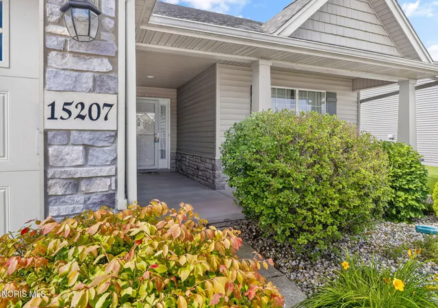 2nd image of 15207 Sunset Maple Dr, Perrysburg, OH 43551 | MLS# 10009725