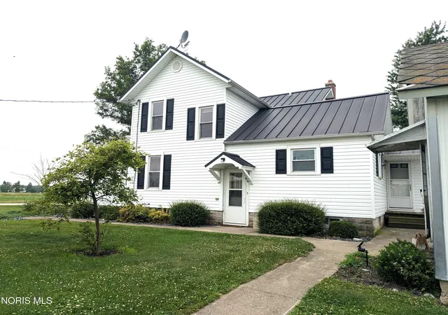 Homes for sale in Oak Harbor, OH | 9859 W Hetrick Rd, Oak Harbor, OH 43449 | MLS# 10009729