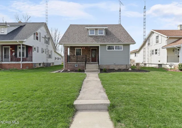 Homes for sale in Oak Harbor, OH | 547 N Church St, Oak Harbor, OH 43449 | MLS# 10009745