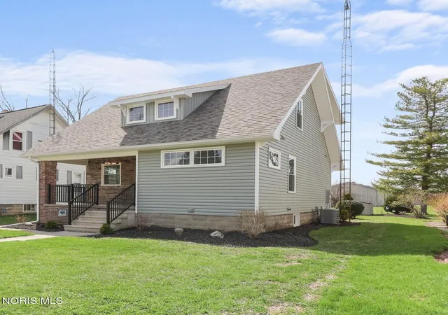 Homes for sale in Oak Harbor, OH | 547 N Church St, Oak Harbor, OH 43449 | MLS# 10009745