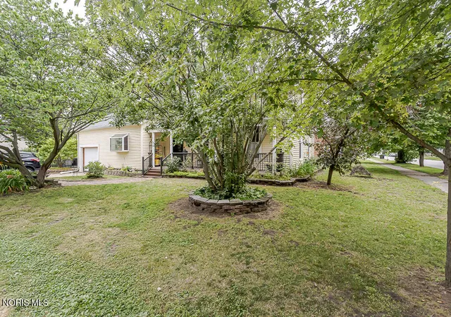 Homes for sale in Swanton, OH | 215 N Main St, Swanton, OH 43558 | MLS# 10009736