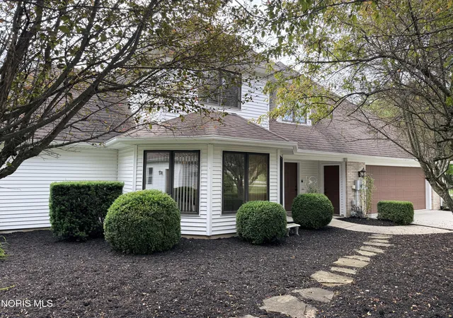 Homes for sale in Hicksville, OH | 1207 Hidden Brook Dr, Hicksville, OH 43526 | MLS# 10009741
