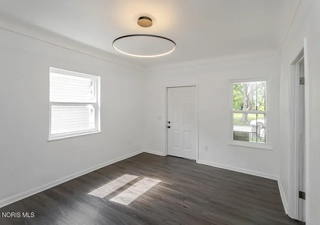 Photo 3 of Single family home for sale at 346 E Streicher St, Toledo, OH 43608 | MLS# 10009788 | Listing updated on 2026-07-14