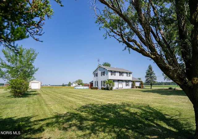 Homes for sale in Defiance, OH | 23976 Coressel Rd, Defiance, OH 43512 | MLS# 10009835