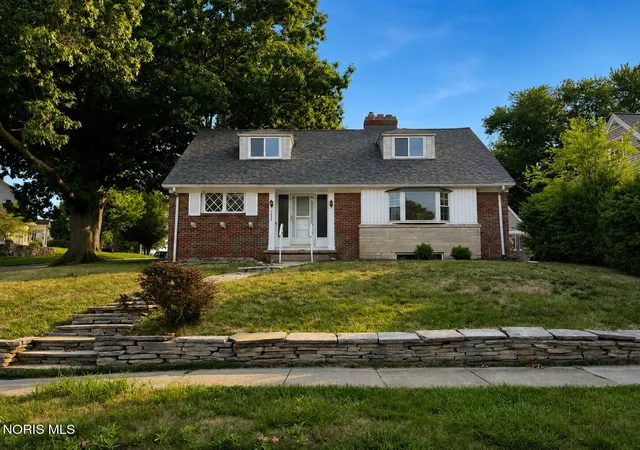1st image of 2455 Eastmoreland Dr, Oregon, OH 43616 | MLS# 10009826