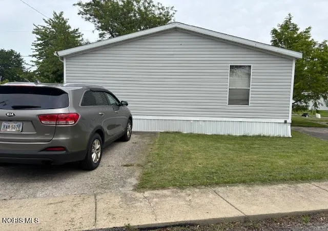 Homes for sale in Perrysburg, OH | 12865 Five Point Rd #152, Perrysburg, OH 43551 | MLS# 10009792