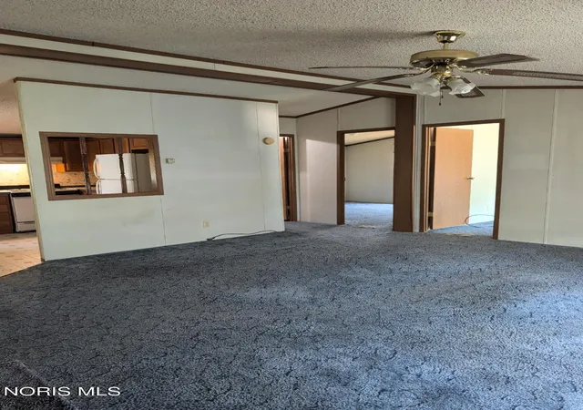 Homes for sale in Perrysburg, OH | 12865 Five Point Rd #152, Perrysburg, OH 43551 | MLS# 10009792