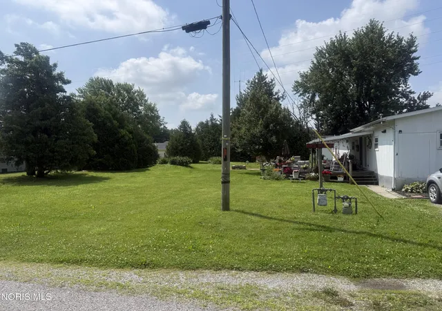 3rd image of 610 E Lane Ave, Lima, OH 45801 | MLS# 10009806