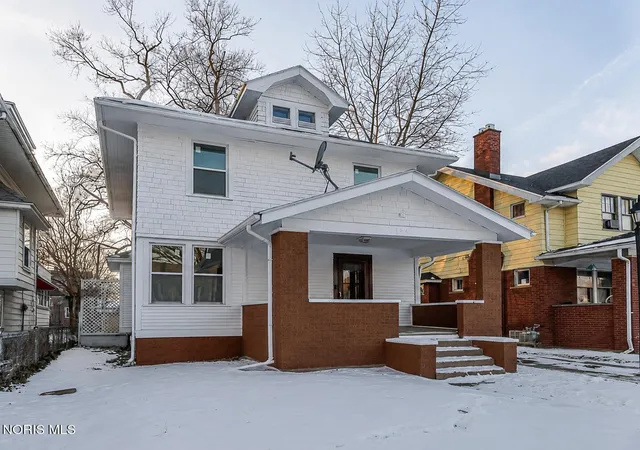 Homes for sale in Toledo, OH | 734 Brighton Ave, Toledo, OH 43609 | MLS# 10009838