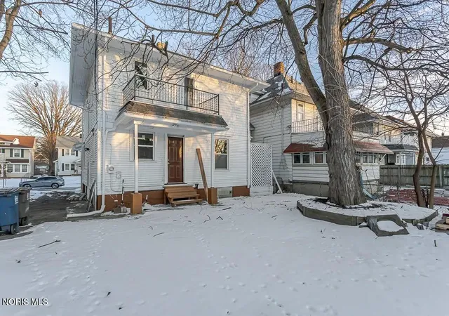 Homes for sale in Toledo, OH | 734 Brighton Ave, Toledo, OH 43609 | MLS# 10009838