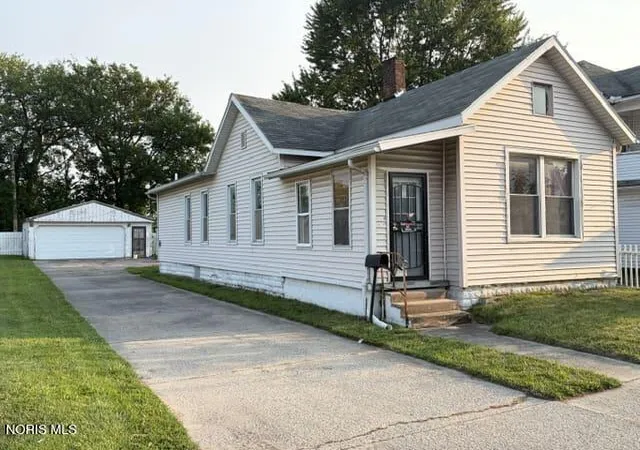 1st image of 819 Nebraska Ave, Toledo, OH 43607 | MLS# 10009973