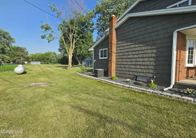 image of 28920 Bates Rd, Perrysburg, OH 43551 | MLS# 10010053