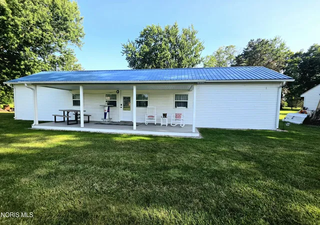 Photo 2 of Single family home for sale at 28920 Bates Rd, Perrysburg, OH 43551 | MLS# 10010053 | Listing updated on 2026-10-08