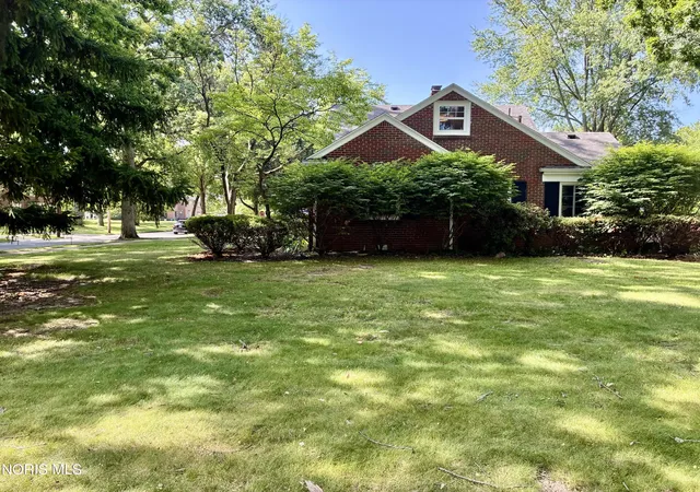 Photo 22 of Single family home for sale at 2521 Middlesex Dr, Toledo, OH 43606 | MLS# 10009890 | Listing updated on 2026-09-07