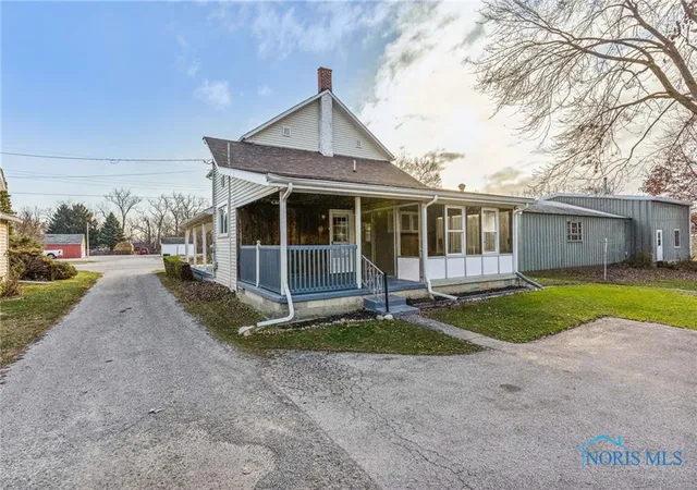 Homes for sale in Findlay, OH | 810 Broad Ave, Findlay, OH 45840 | MLS# 10009856