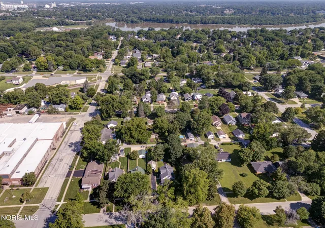 41st image of 433 W 6th St, Perrysburg, OH 43551 | MLS# 10009861