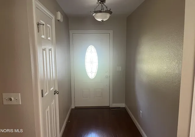 4th image of 8329 Sycamore Woods Ln, Holland, OH 43528 | MLS# 10009866