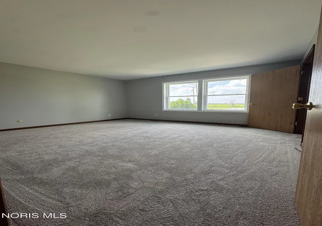 Homes for sale in Bowling Green, OH | 12294 Newton Rd, Bowling Green, OH 43402 | MLS# 10009904