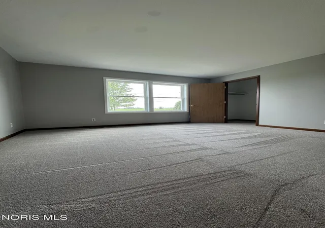 Homes for sale in Bowling Green, OH | 12294 Newton Rd, Bowling Green, OH 43402 | MLS# 10009904