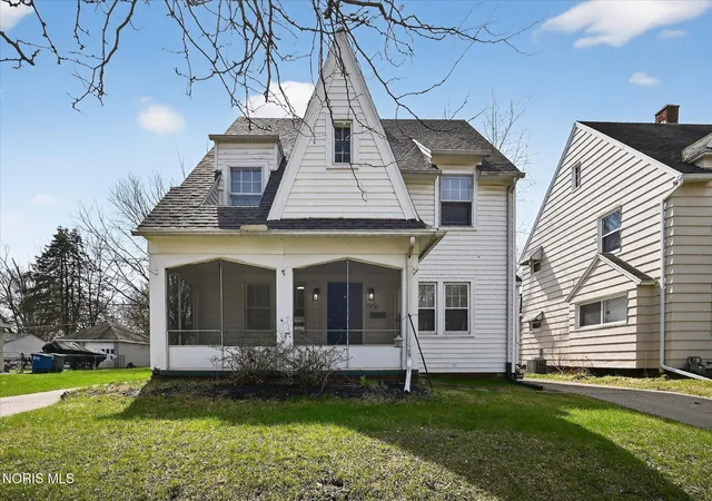 2nd image of 1575 Gould Rd, Toledo, OH 43612 | MLS# 10009868