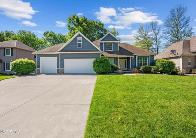 Homes for sale in Holland, OH | 7403 Cross Ridge Rd, Holland, OH 43528 | MLS# 10010094