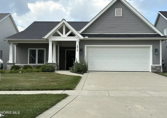 Homes for sale in Perrysburg, OH | 1812 Hidden Ridge Dr, Perrysburg, OH 43551 | MLS# 10009943