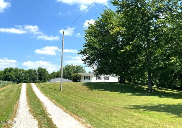 Homes for sale in Sycamore, OH | 4339 Township Hwy 136, Sycamore, OH 44882 | MLS# 10010167