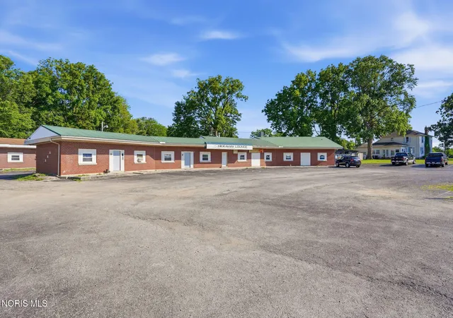 Homes for sale in Findlay, OH | 1730 Lima Ave, Findlay, OH 45840 | MLS# 10009918
