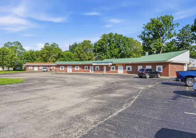 Homes for sale in Findlay, OH | 1730 Lima Ave, Findlay, OH 45840 | MLS# 10009918