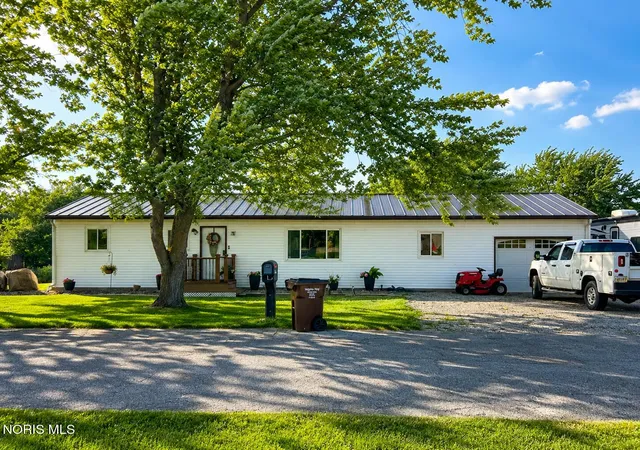 Homes for sale in Defiance, OH | 19941 County Road 212, Defiance, OH 43512 | MLS# 10009896