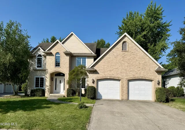 Homes for sale in Defiance, OH | 1710 Stonemore Dr, Defiance, OH 43512 | MLS# 10009964