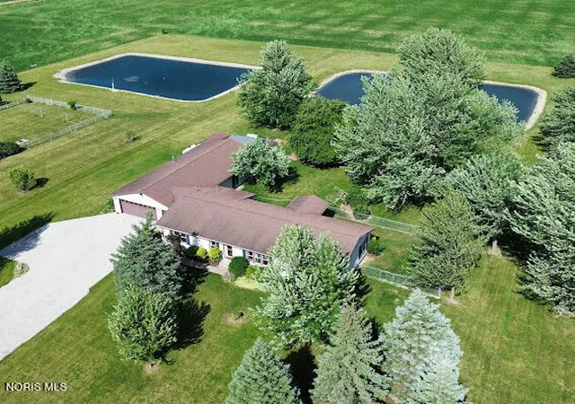 Photo 3 of Single family home for sale at 15873 Highland Ctr Rd, Defiance, OH 43512 | MLS# 10009963 | Listing updated on 2026-08-07