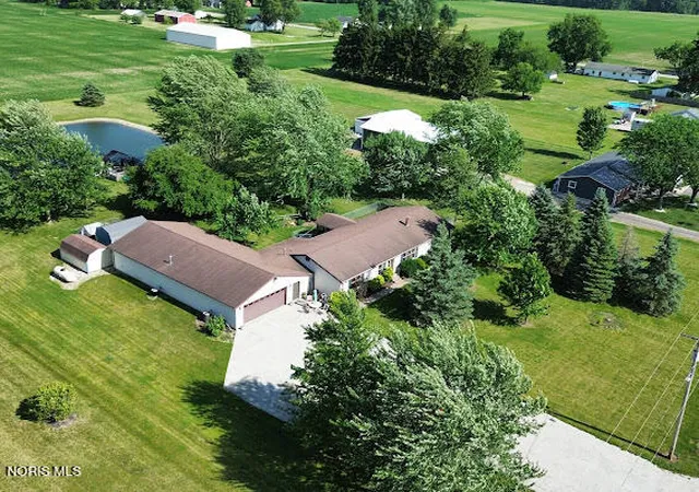 Photo 3 of Single family home for sale at 15873 Highland Ctr Rd, Defiance, OH 43512 | MLS# 10009963 | Listing updated on 2026-08-07