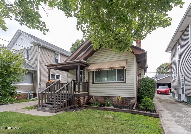 2nd image of 3916 Leybourn Ave, Toledo, OH 43612 | MLS# 10011431