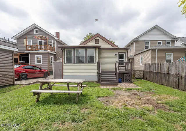 43rd image of 3916 Leybourn Ave, Toledo, OH 43612 | MLS# 10011431