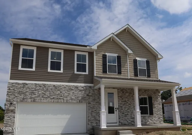 Homes for sale in Holland, OH | 7740 Hank Dr, Holland, OH 43528 | MLS# 10009906