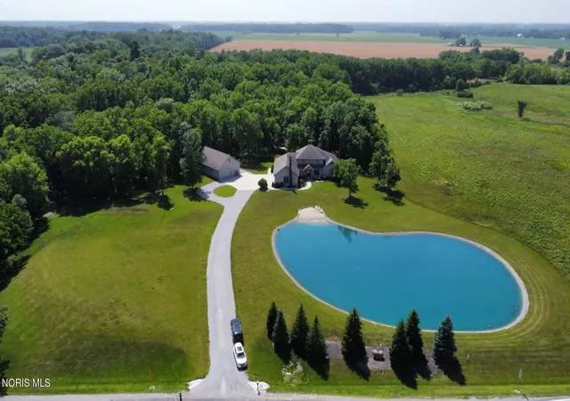 Homes for sale in Bryan, OH | 6605 Co Rd 8, Bryan, OH 43506 | MLS# 10009971