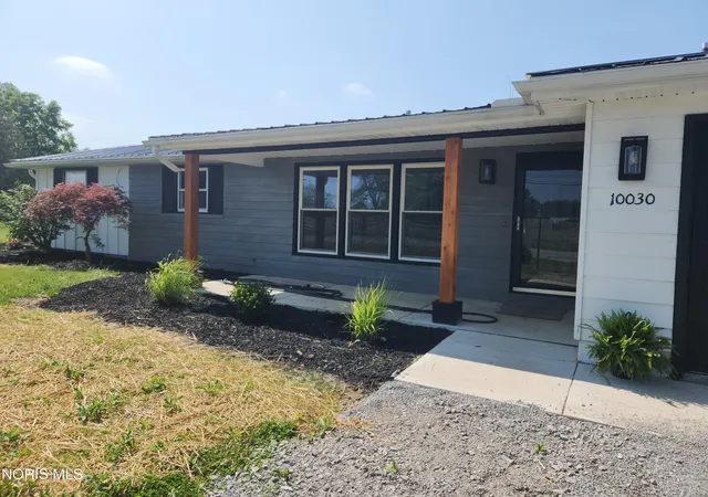 Homes for sale in Bryan, OH | 10030 County Road D, Bryan, OH 43506 | MLS# 10009914
