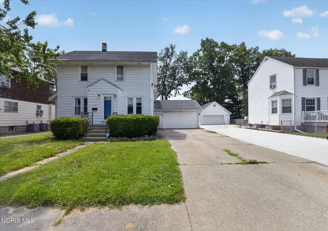 Photo 3 of Single family home for sale at 3105 Glenn St, Toledo, OH 43613 | MLS# 10010363 | Listing updated on 2026-08-27