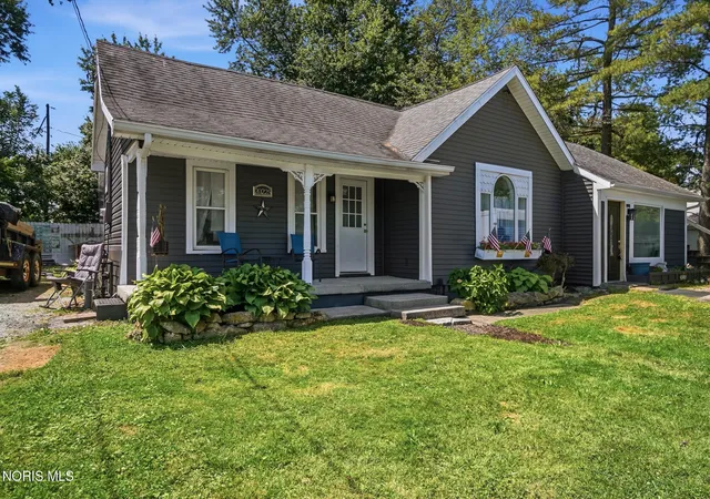 1st image of 20225 Walnut St, Weston, OH 43569 | MLS# 10010009