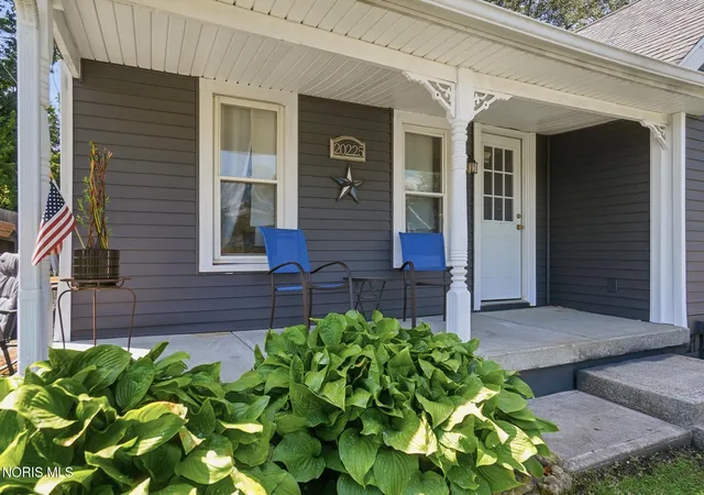 image of 20225 Walnut St, Weston, OH 43569 | MLS# 10010009