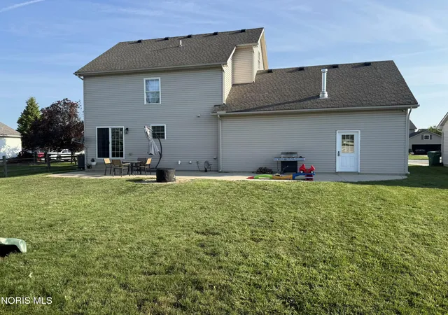 Homes for sale in Haskins, OH | 106 Genson Dr, Haskins, OH 43525 | MLS# 10009946