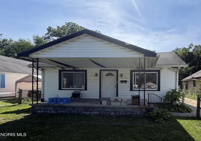 Photo 1 of Single family home for sale at 5839 Artwell Dr, Sylvania, OH 43560 | MLS# 10009984 | Listing updated on 2026-10-01