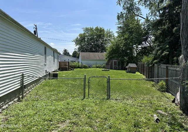 30th image of 4120 Waltham Rd, Northwood, OH 43619 | MLS# 10009962