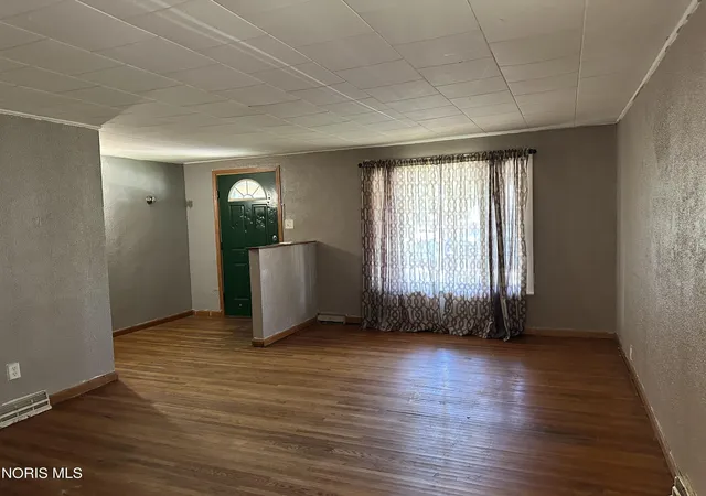 5th image of 4120 Waltham Rd, Northwood, OH 43619 | MLS# 10009962