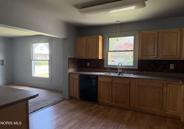 Homes for sale in Fremont, OH | 1004 Alger St, Fremont, OH 43420 | MLS# 10010030