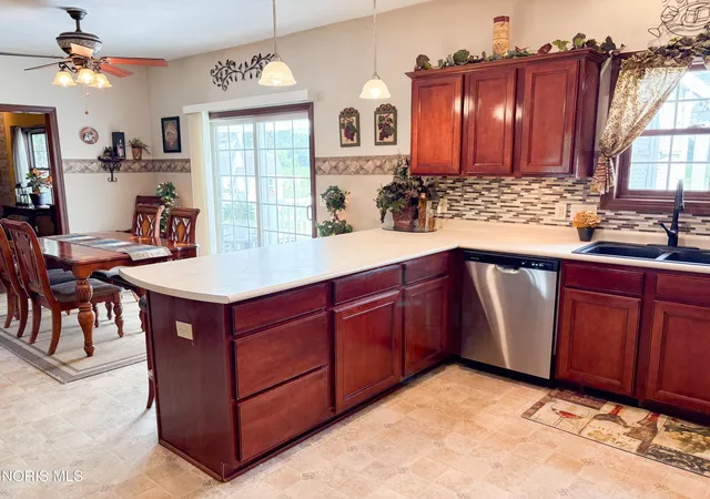 Homes for sale in Woodville, OH | 910 Water St, Woodville, OH 43469 | MLS# 10010010
